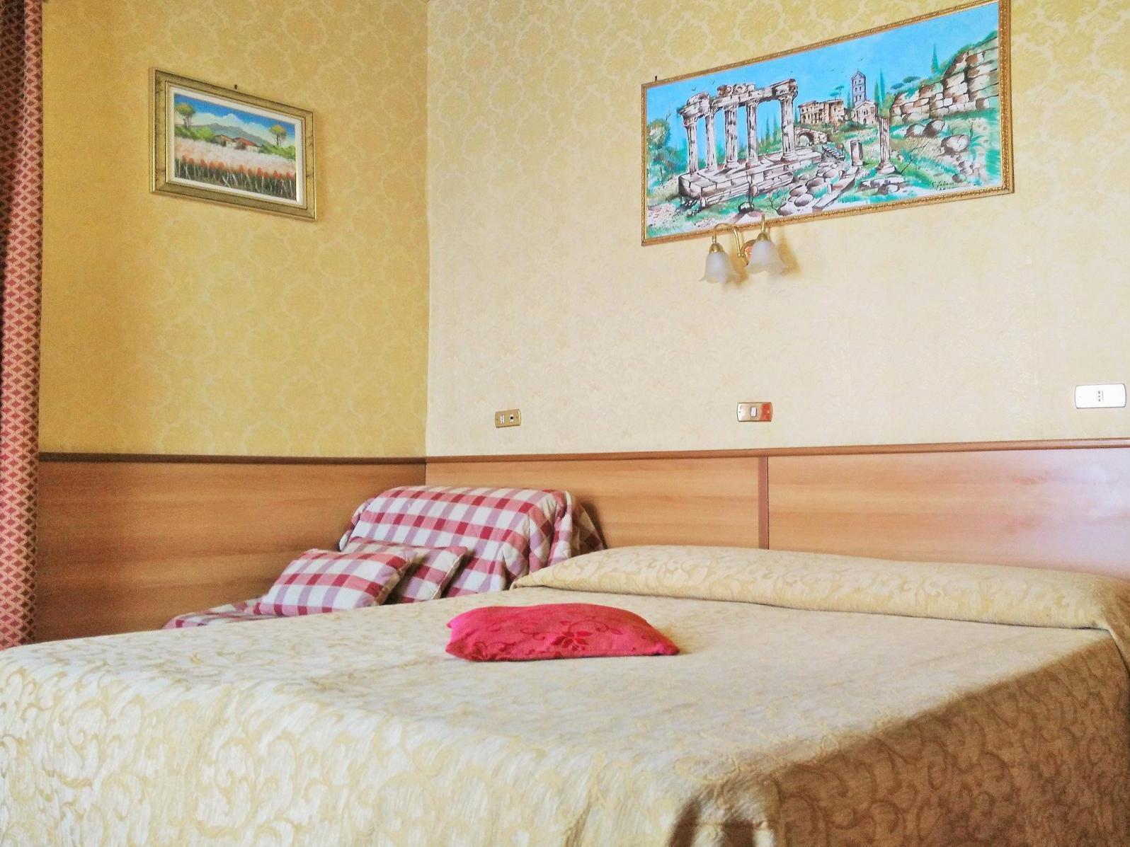 Hotel Cristina Рим Екстер'єр фото