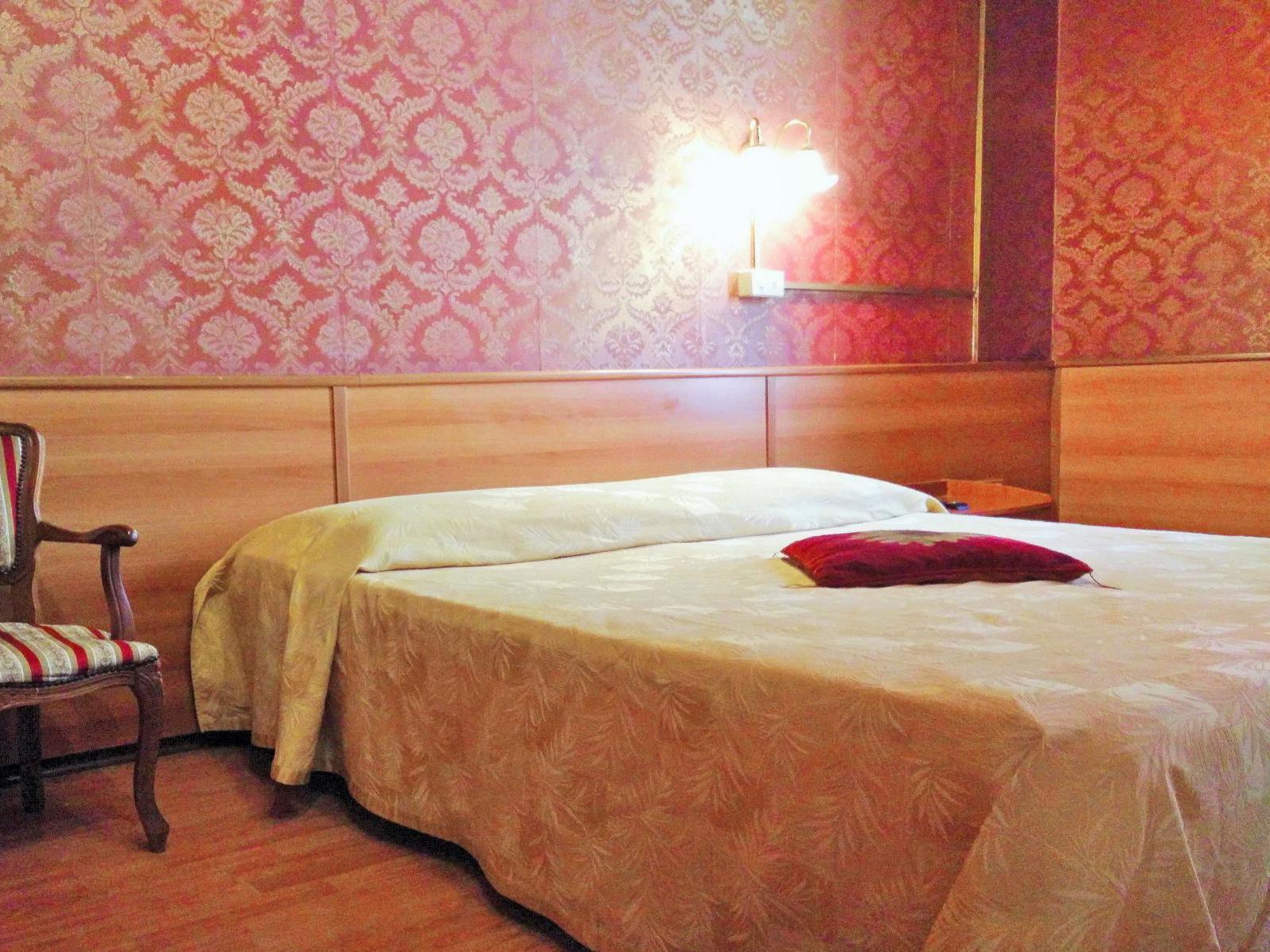 Hotel Cristina Рим Екстер'єр фото